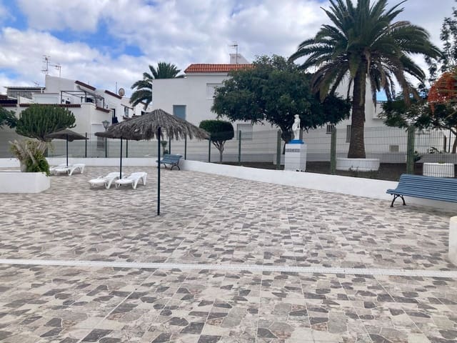 3 sovrum Hus till salu i Costa del Silencio, Arona med pool - 299 000 € (Ref: 8689032)