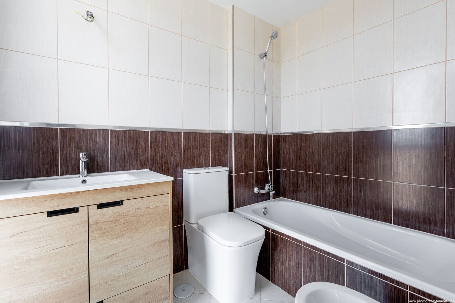 3 soveværelse Byhus til salg i Adeje med garage - € 320.000 (Ref: 8717045)