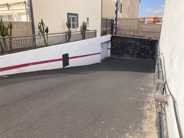 Garage til salg i Callao Salvaje, Adeje - € 15.000 (Ref: 8797337)