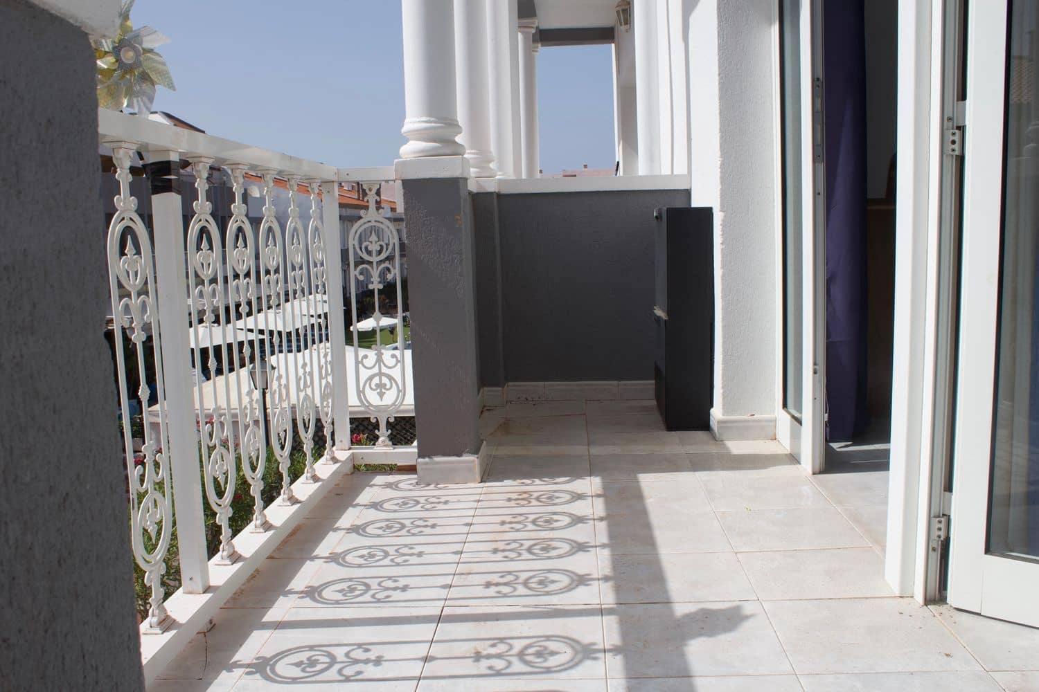 Apartamento de 1 habitación en Los Cristianos en venta con piscina garaje - 370.000 € (Ref: 8917597)