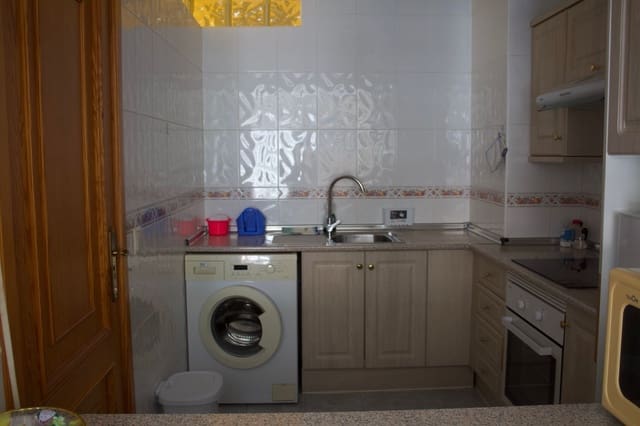 Apartamento de 1 habitación en Los Cristianos, Arona en venta con piscina garaje - 370.000 € (Ref: 8917597)