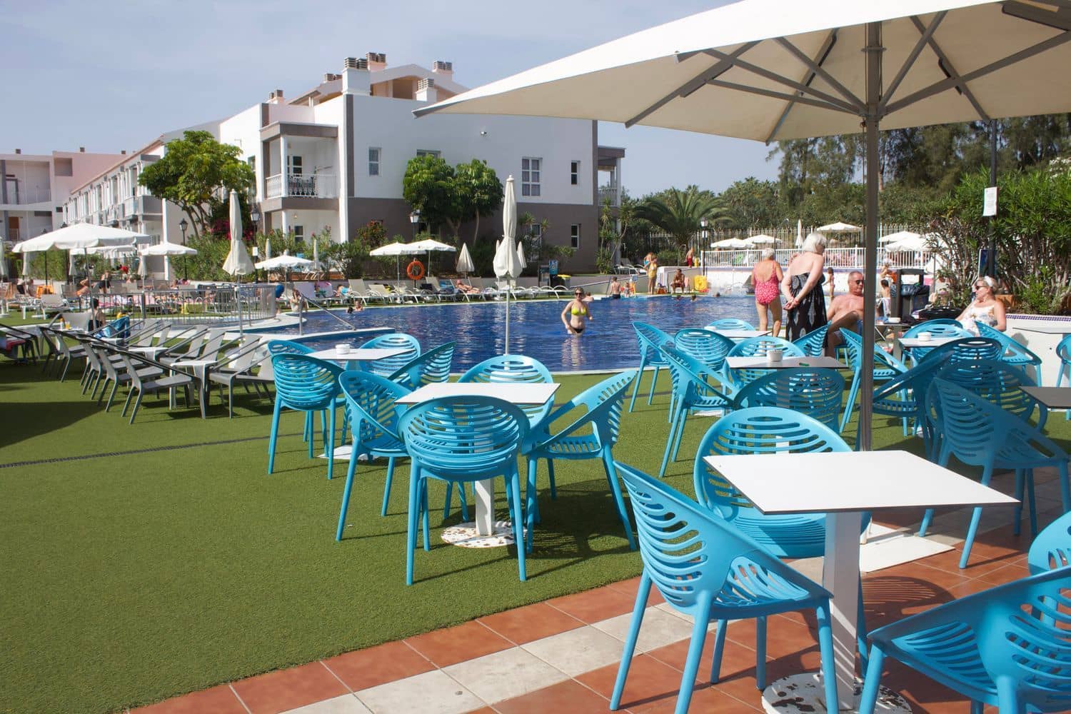 Apartamento de 1 habitación en Los Cristianos en venta con piscina garaje - 370.000 € (Ref: 8917597)