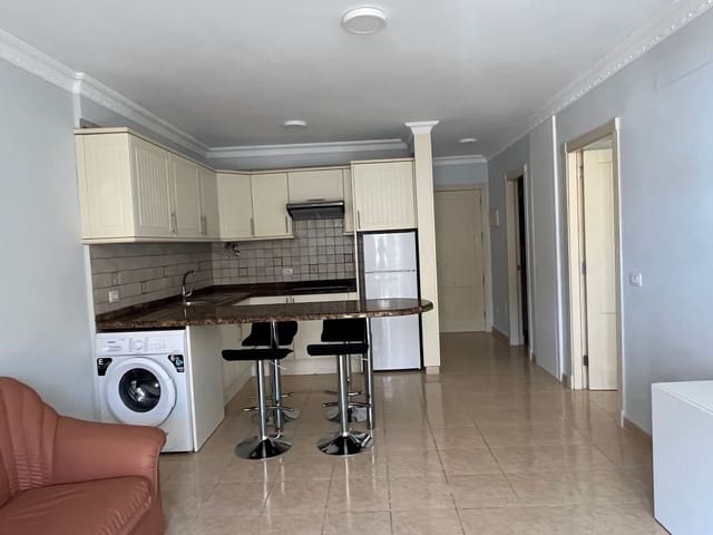 1 sovrum Lägenhet att hyra i Puerto Santiago, Santiago del Teide med pool garage - 1 100 € (Ref: 8980117)