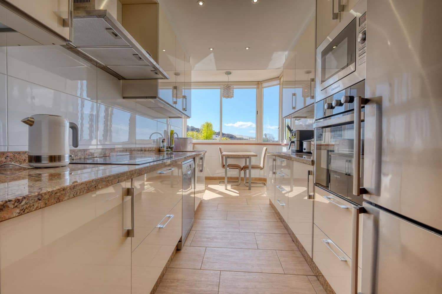 3 soveværelse Lejlighed til salg i Puerto Santiago med swimmingpool garage - € 415.000 (Ref: 9030939)