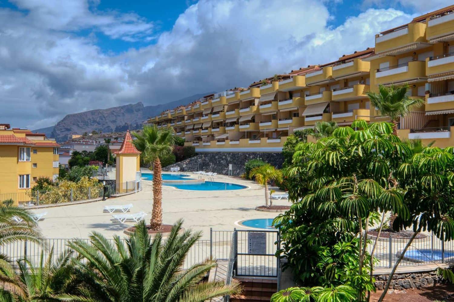 3 soveværelse Lejlighed til salg i Puerto Santiago med swimmingpool garage - € 415.000 (Ref: 9030939)