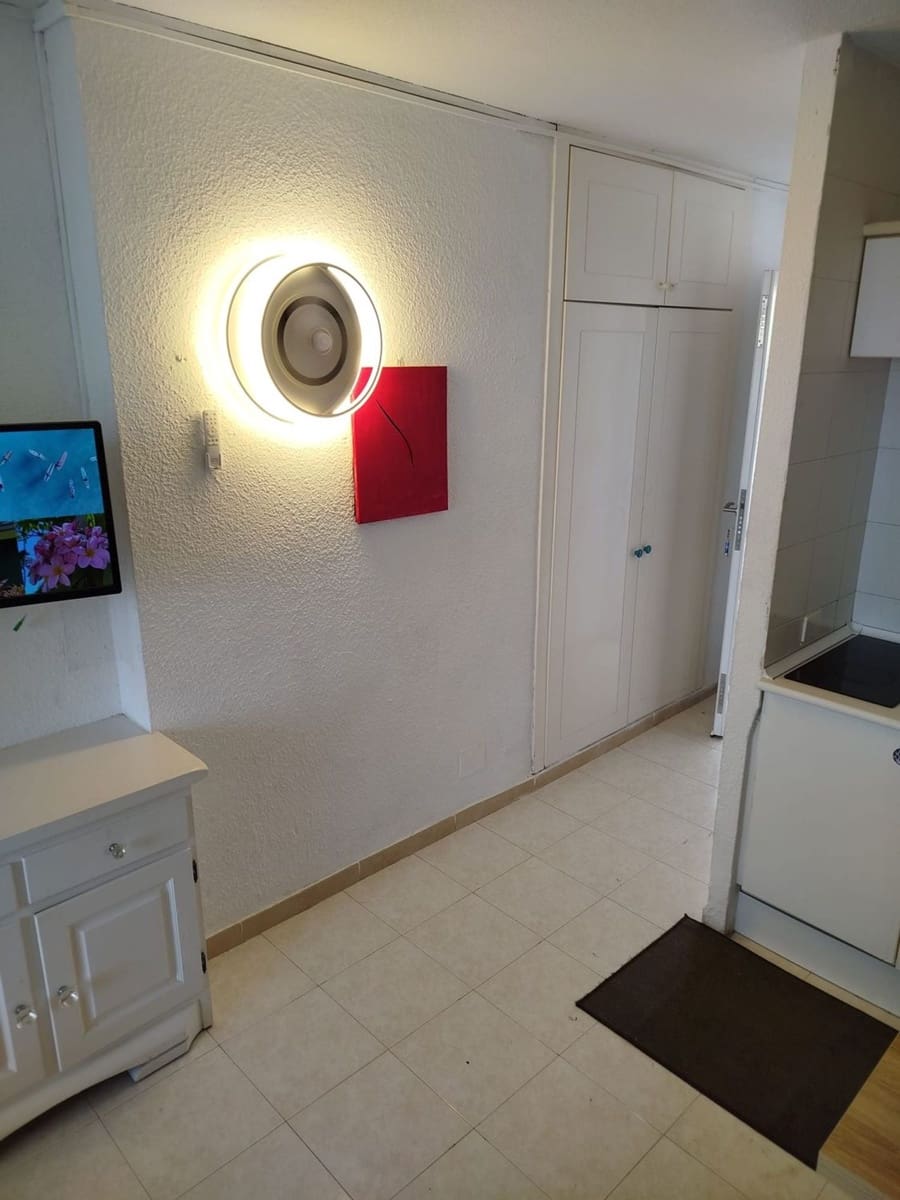 Lejlighed til salg i Costa Adeje med swimmingpool garage - € 230.000 (Ref: 9108312)