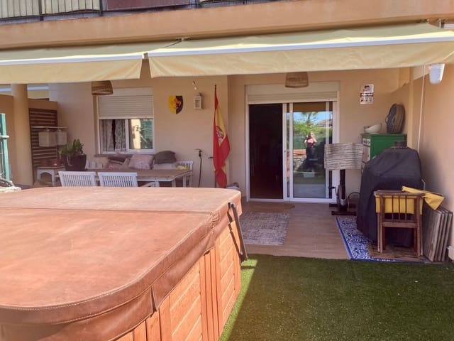 2 soverom Leilighet til salgs i Casco Urbano, Adeje med svømmebasseng garasje - € 380 000 (Ref: 9142527)