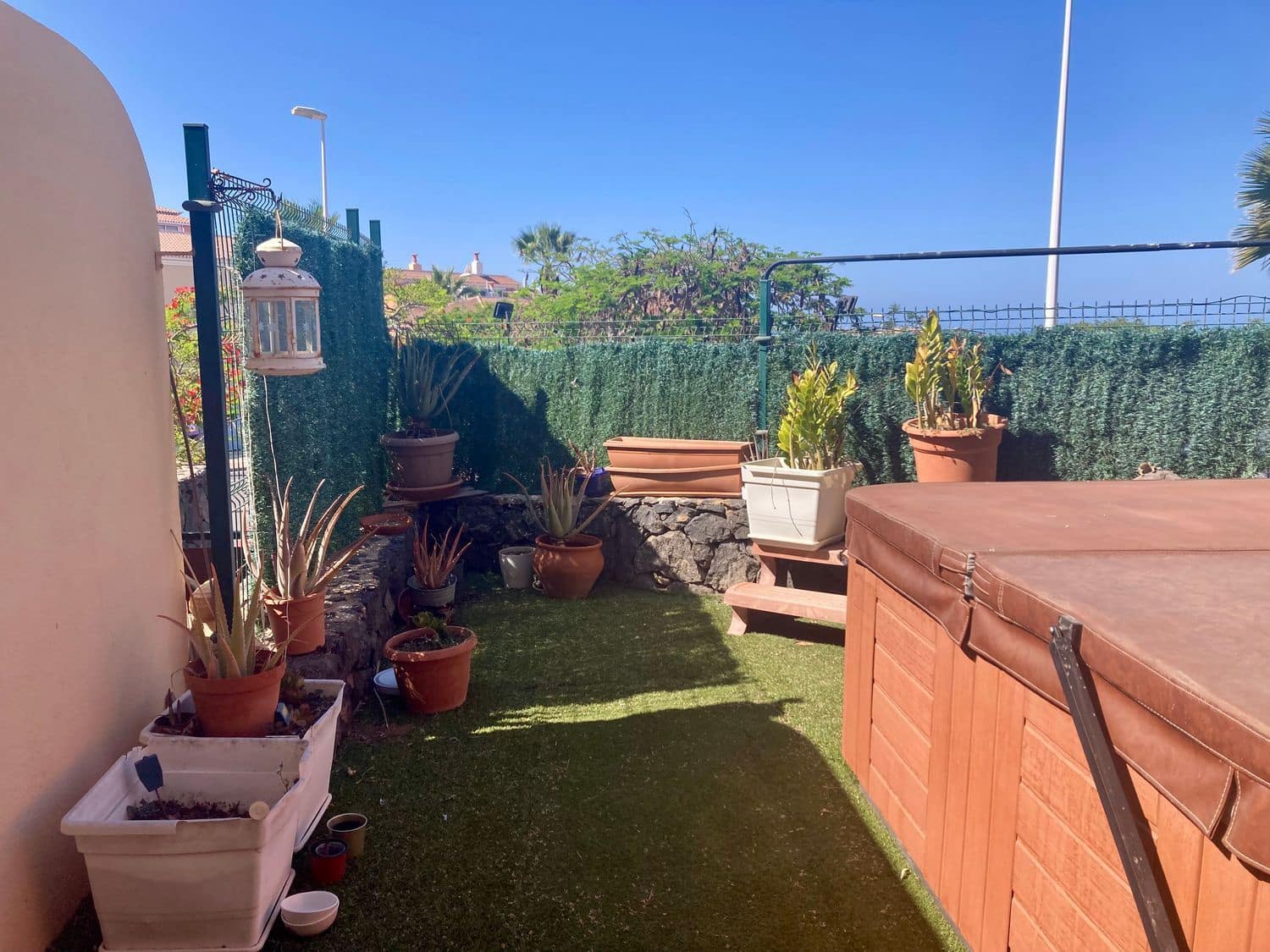 2 soverom Leilighet til salgs i Adeje med svømmebasseng garasje - € 380 000 (Ref: 9142527)