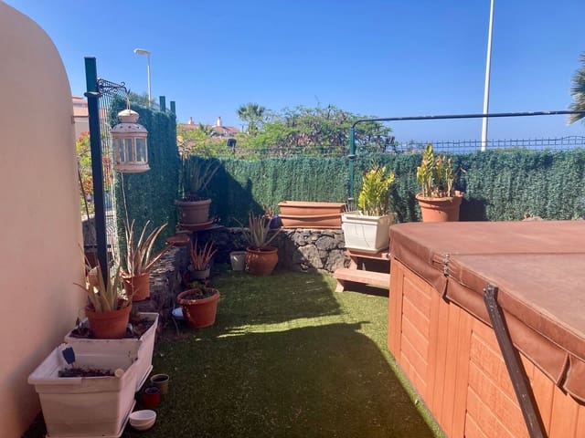 2 soverom Leilighet til salgs i Casco Urbano, Adeje med svømmebasseng garasje - € 380 000 (Ref: 9142527)