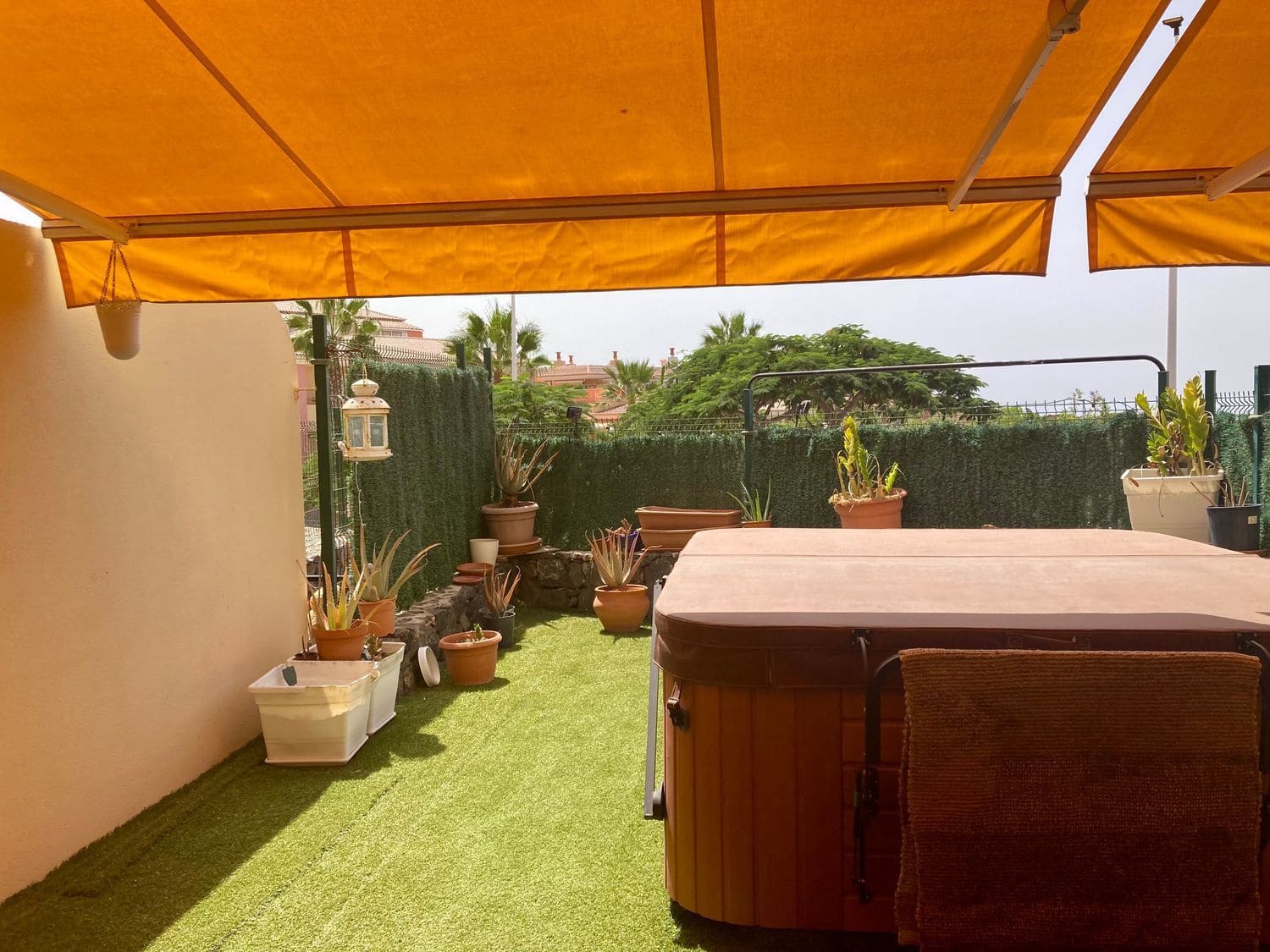 2 soverom Leilighet til salgs i Adeje med svømmebasseng garasje - € 380 000 (Ref: 9142527)