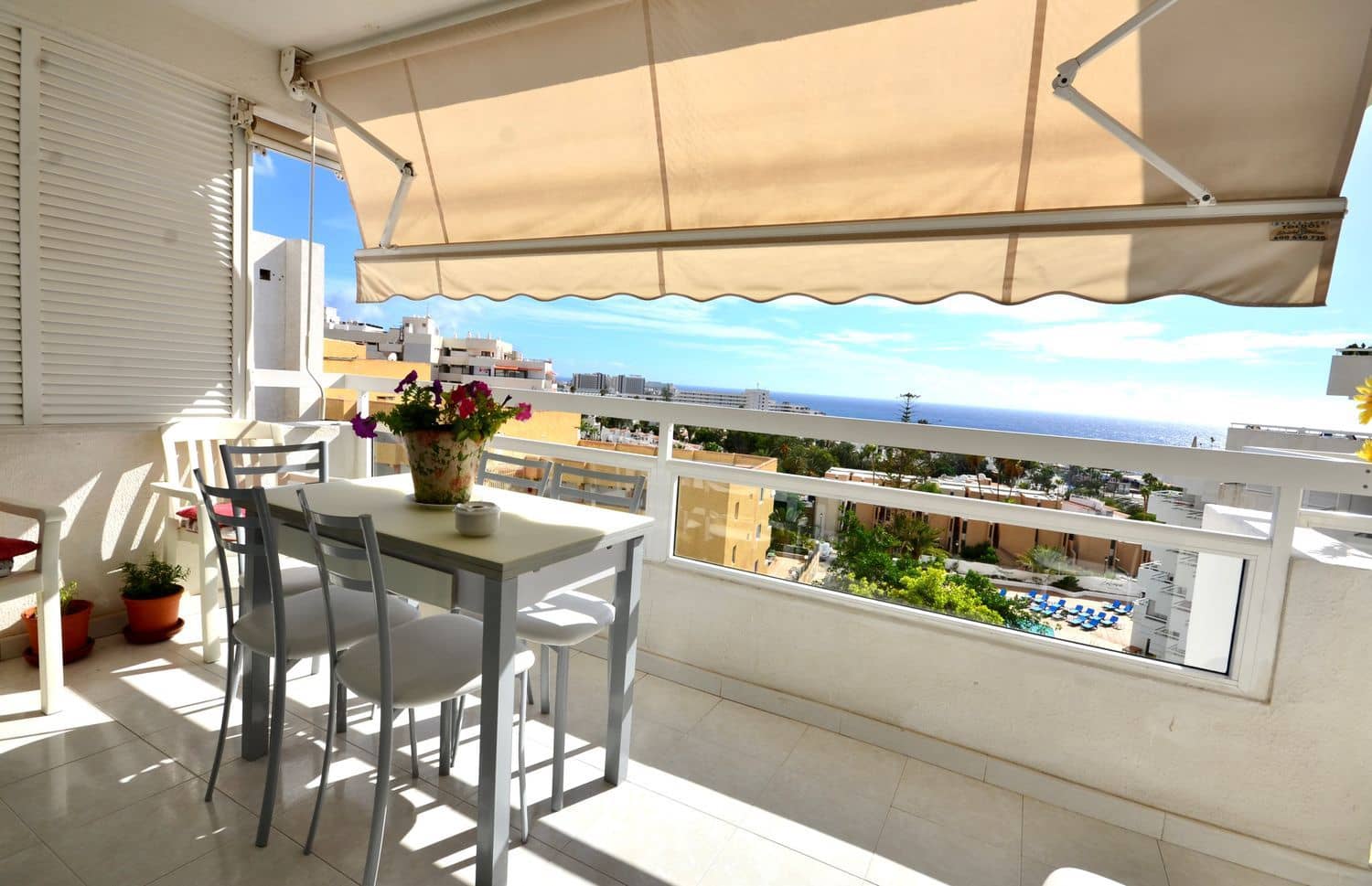 2 sovrum Lägenhet till salu i Costa Adeje med pool garage - 290 000 € (Ref: 9160734)