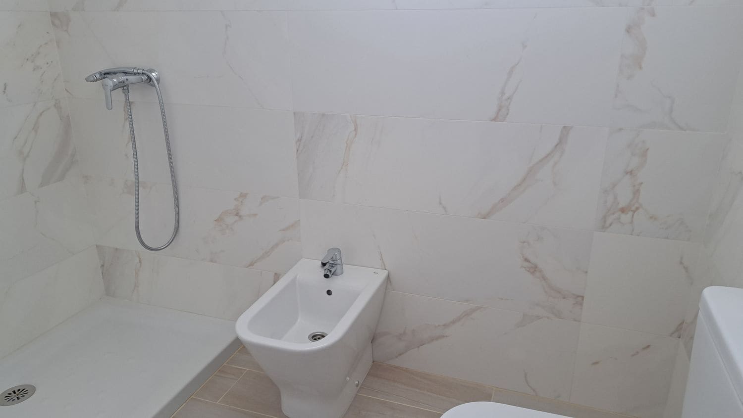 2 soveværelse Lejlighed til salg i Los Abrigos med swimmingpool garage - € 550.000 (Ref: 9169332)