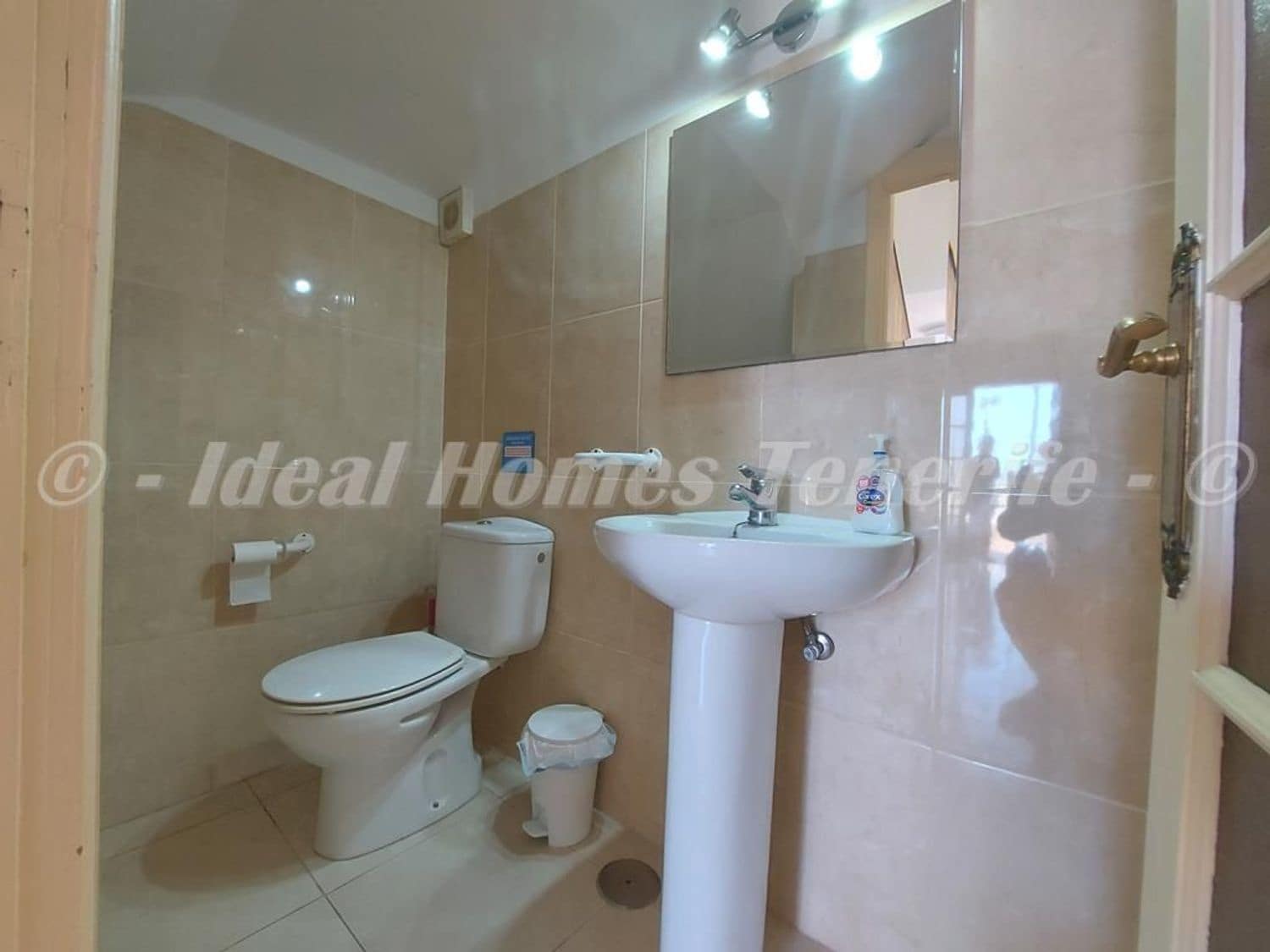 3 soveværelse Byhus til salg i Los Gigantes med swimmingpool garage - € 545.000 (Ref: 9248499)