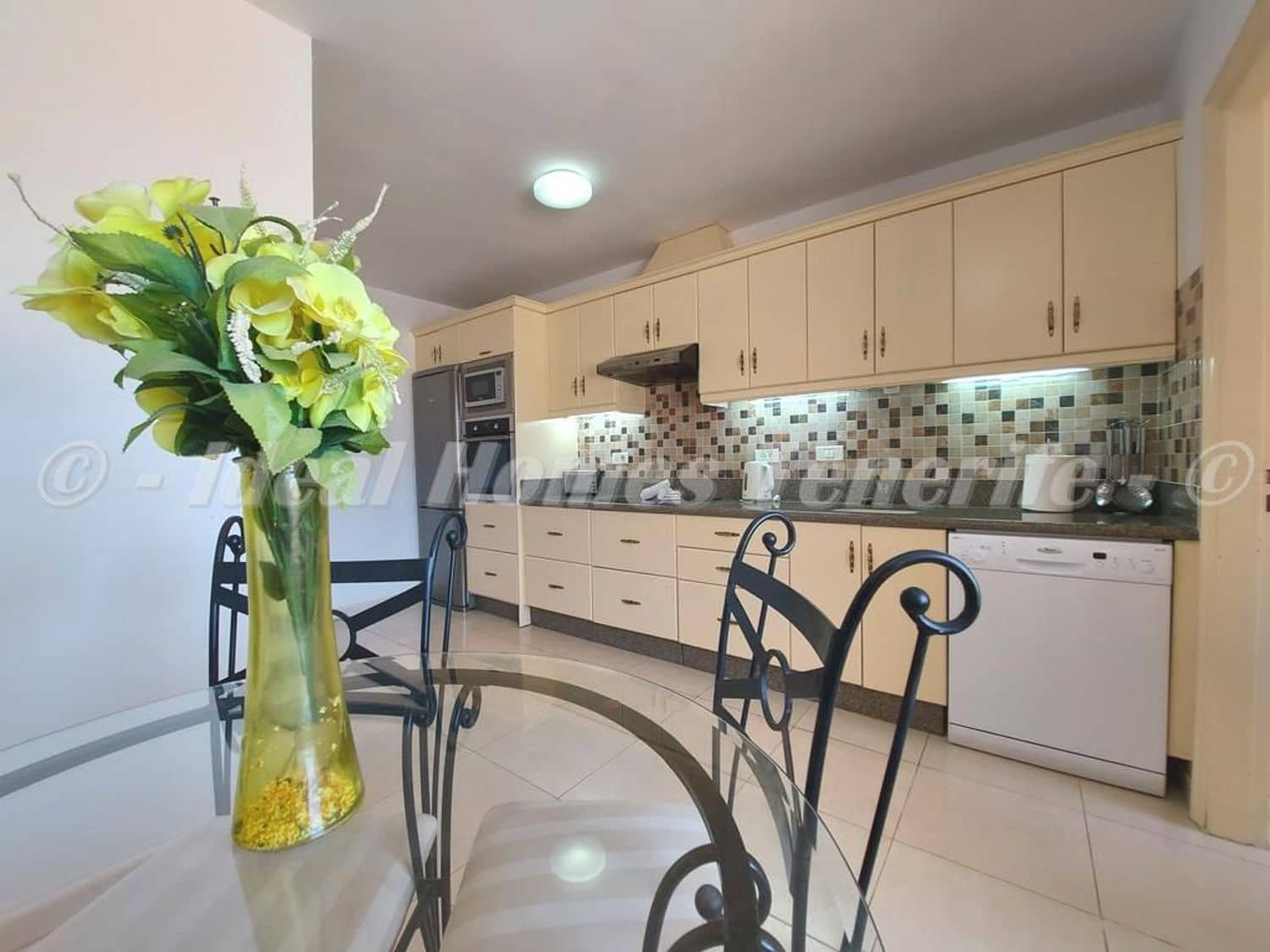 3 soveværelse Byhus til salg i Los Gigantes med swimmingpool garage - € 545.000 (Ref: 9248499)