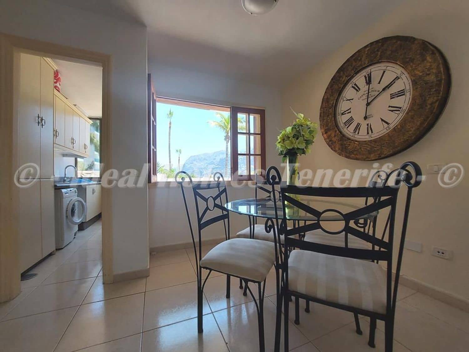 3 soveværelse Byhus til salg i Los Gigantes med swimmingpool garage - € 545.000 (Ref: 9248499)