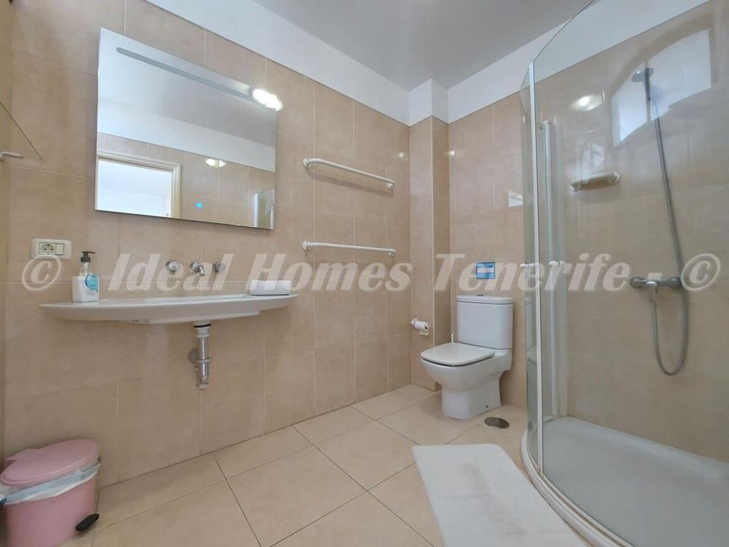 3 soveværelse Byhus til salg i Los Gigantes med swimmingpool garage - € 545.000 (Ref: 9248499)