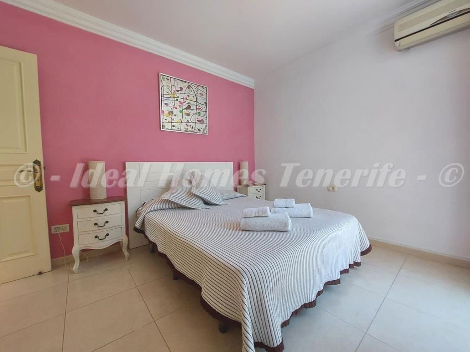 3 soveværelse Byhus til salg i Los Gigantes med swimmingpool garage - € 545.000 (Ref: 9248499)