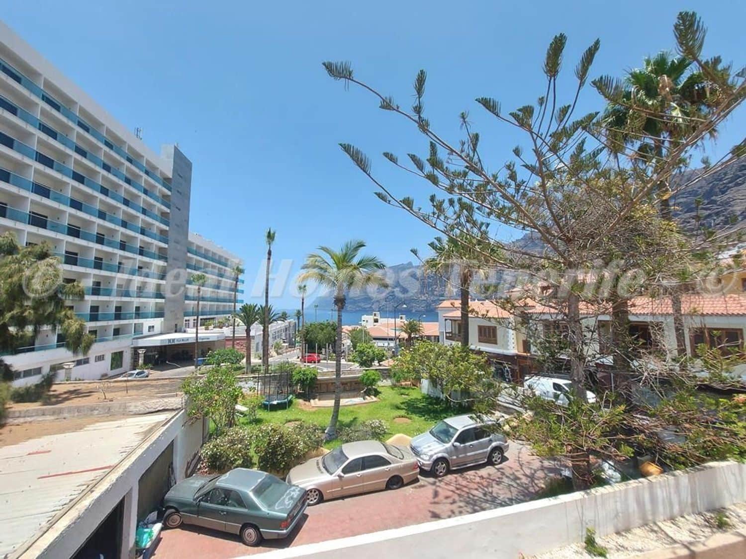 3 soveværelse Byhus til salg i Los Gigantes med swimmingpool garage - € 545.000 (Ref: 9248499)