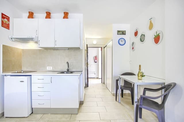 Lejlighed til salg i Playa de las Americas, Arona med garage - € 275.000 (Ref: 9322469)