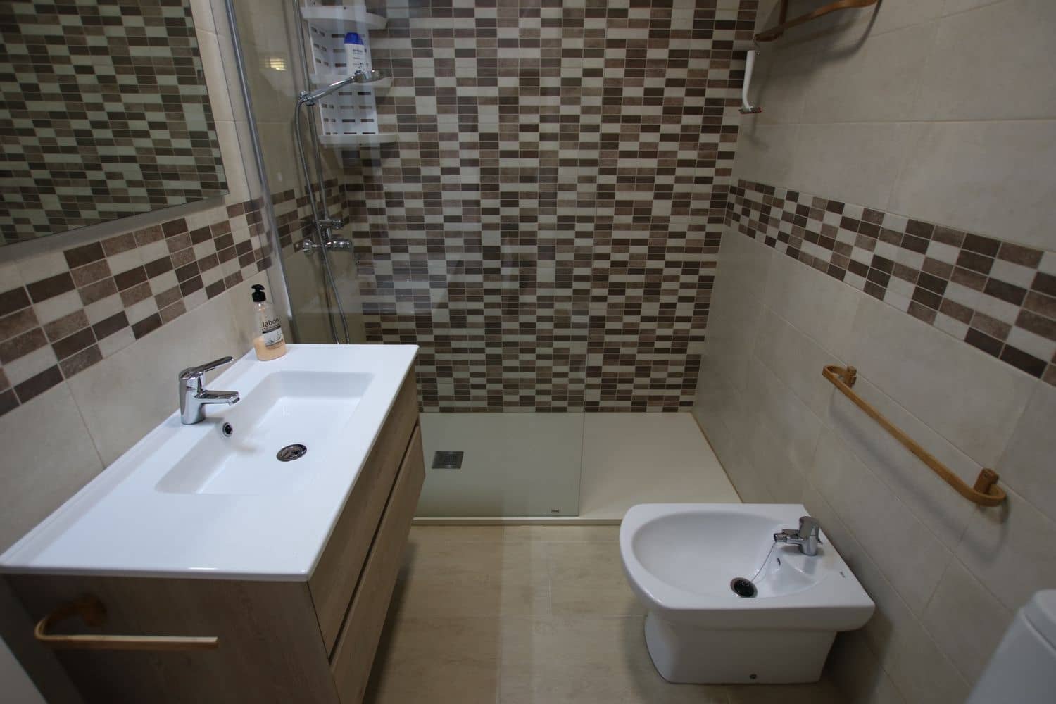 2 bedroom Apartment for rent in Playa de las Americas with pool garage - € 2,700 (Ref: 9371248)