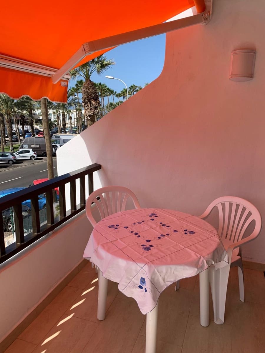 2 bedroom Apartment for rent in Playa de las Americas with pool garage - € 2,700 (Ref: 9371248)