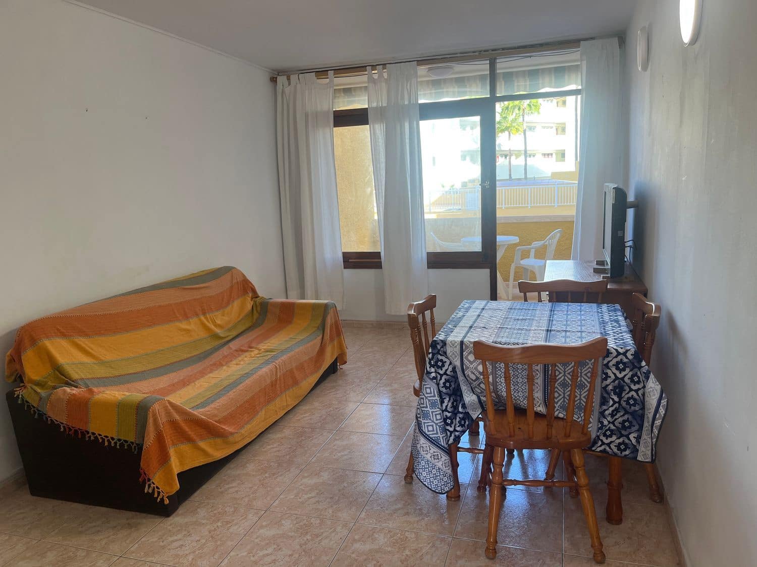 Lejlighed til salg i Puerto Santiago med swimmingpool garage - € 179.000 (Ref: 9371249)