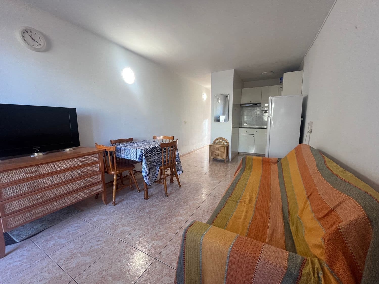 Lejlighed til salg i Puerto Santiago med swimmingpool garage - € 179.000 (Ref: 9371249)