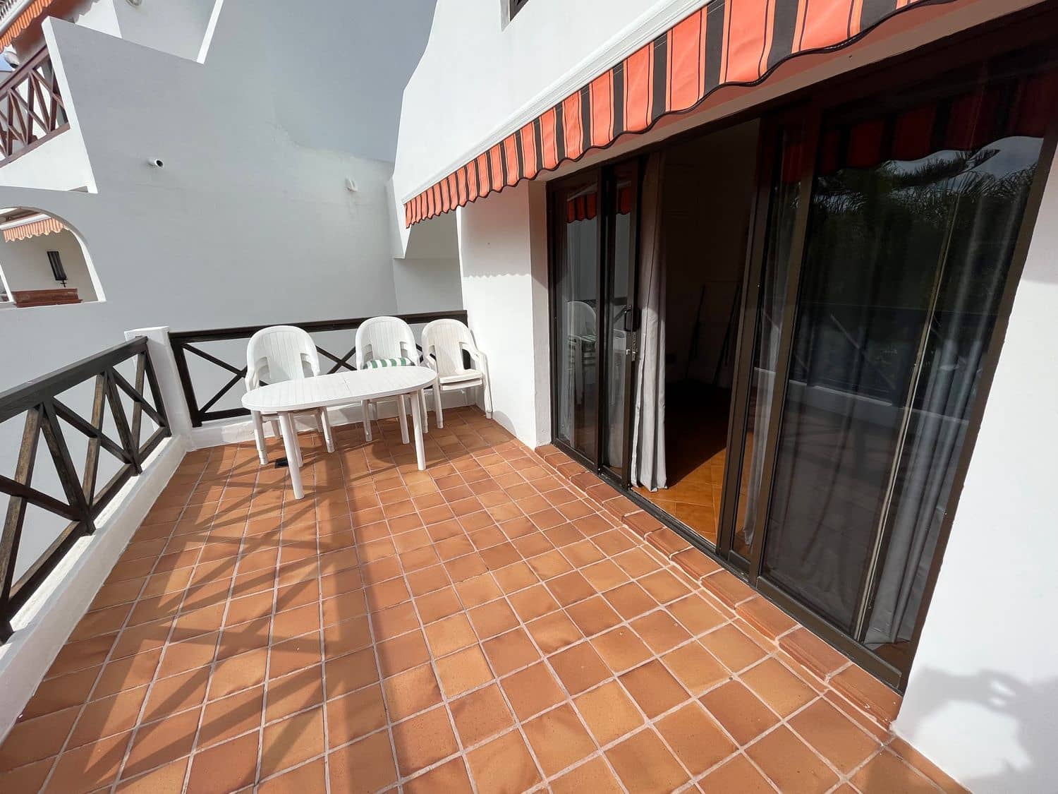 1 soveværelse Lejlighed til leje i Puerto Santiago med garage - € 1.300 (Ref: 9393691)