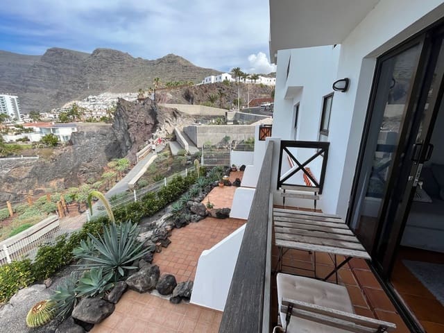 1 bedroom Apartment for rent in Puerto Santiago, Santiago del Teide with garage - € 1,300 (Ref: 9393691)