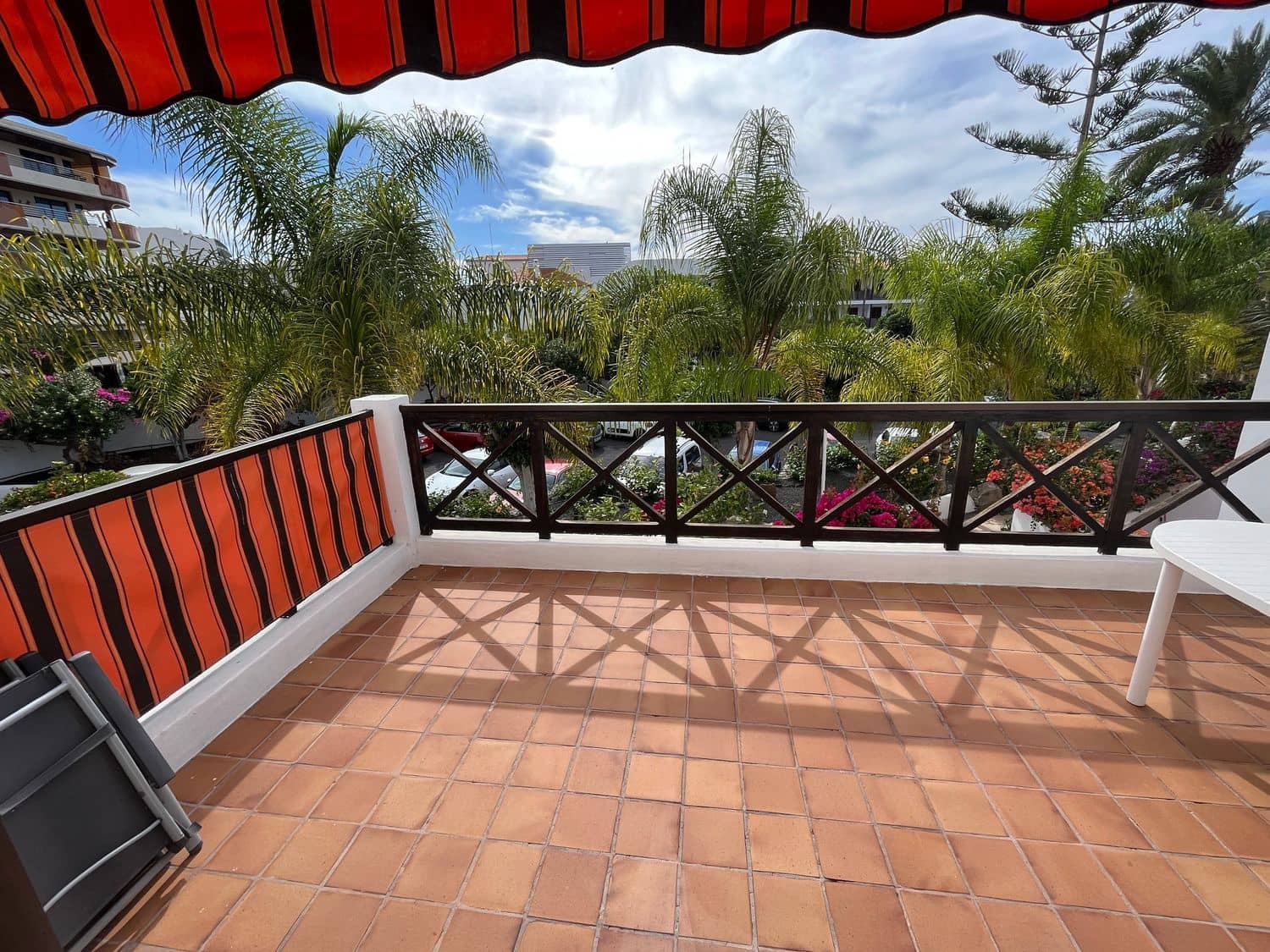 1 soveværelse Lejlighed til leje i Puerto Santiago med garage - € 1.300 (Ref: 9393691)