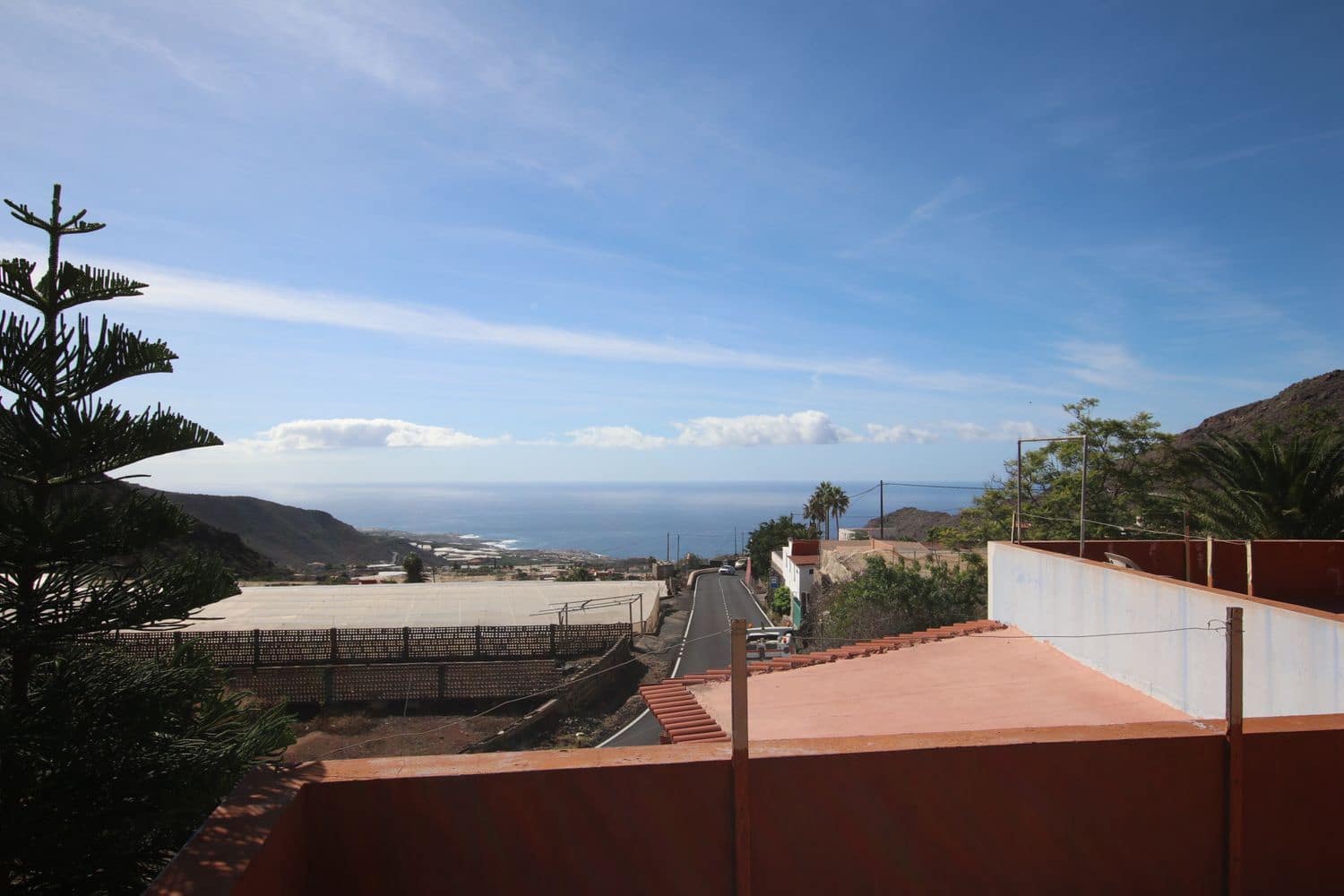 3 bedroom Finca/Country House for sale in Santiago del Teide with garage - € 840,000 (Ref: 9409075)