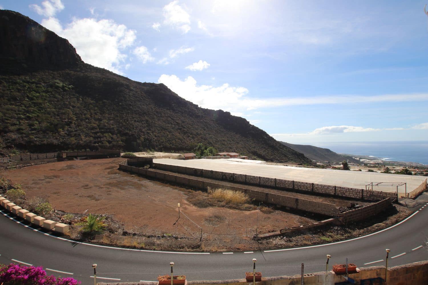 3 bedroom Finca/Country House for sale in Santiago del Teide with garage - € 840,000 (Ref: 9409075)