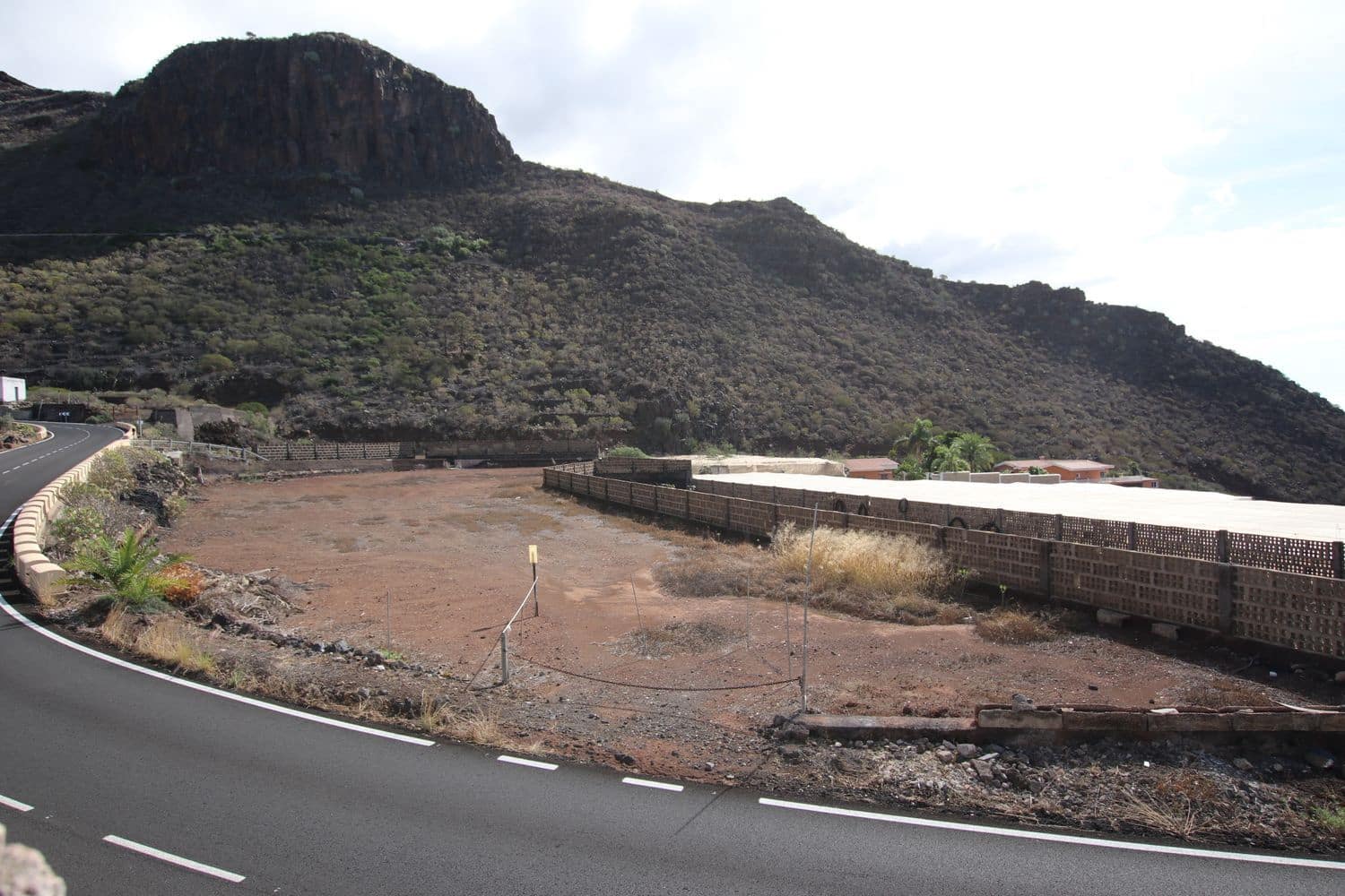 3 bedroom Finca/Country House for sale in Santiago del Teide with garage - € 840,000 (Ref: 9409075)