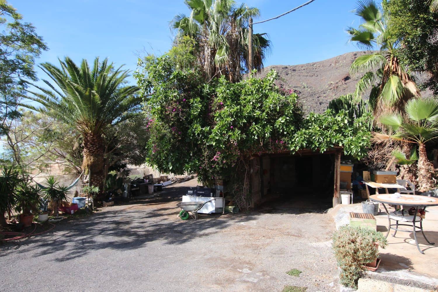 3 bedroom Finca/Country House for sale in Santiago del Teide with garage - € 840,000 (Ref: 9409075)