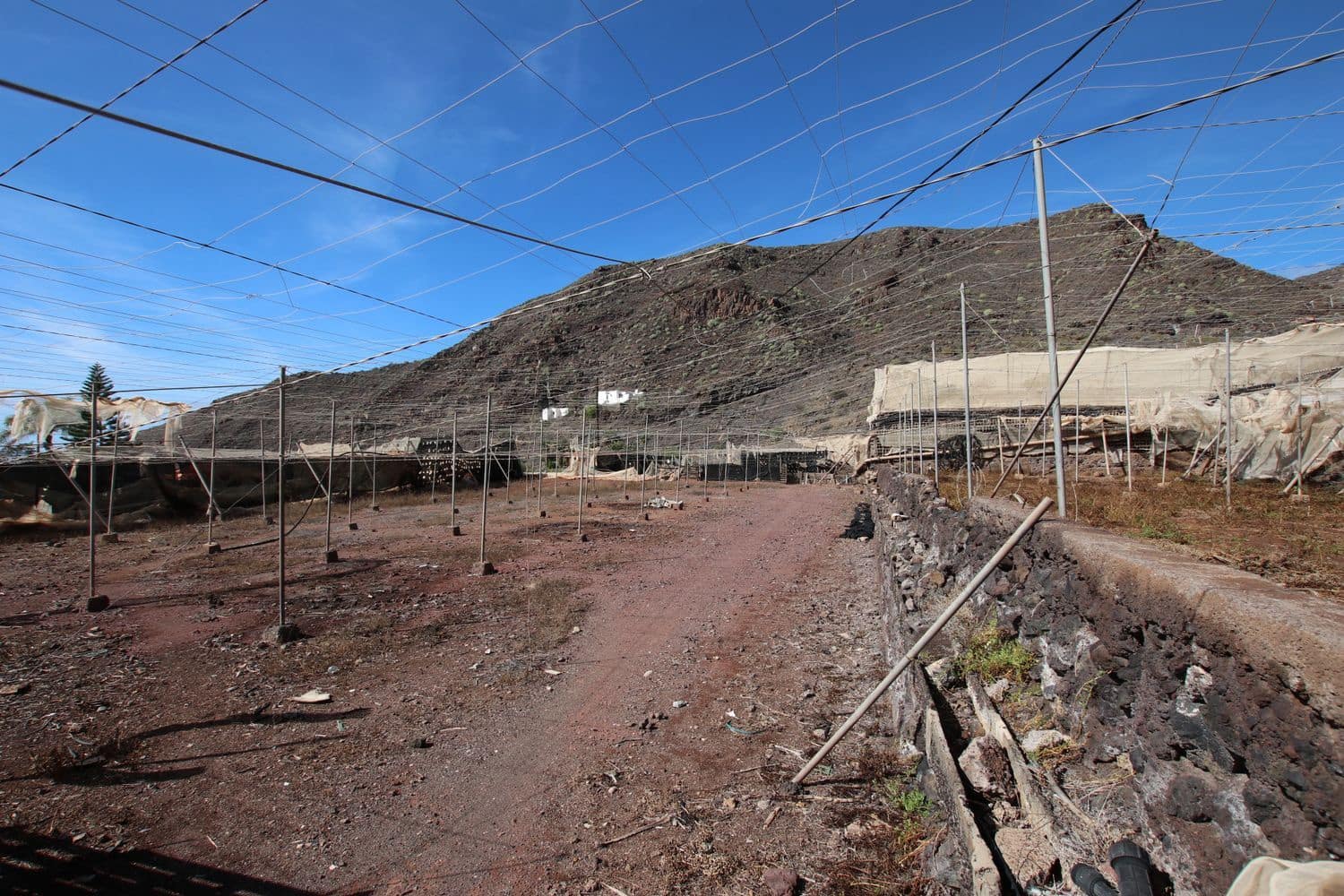 3 bedroom Finca/Country House for sale in Santiago del Teide with garage - € 840,000 (Ref: 9409075)