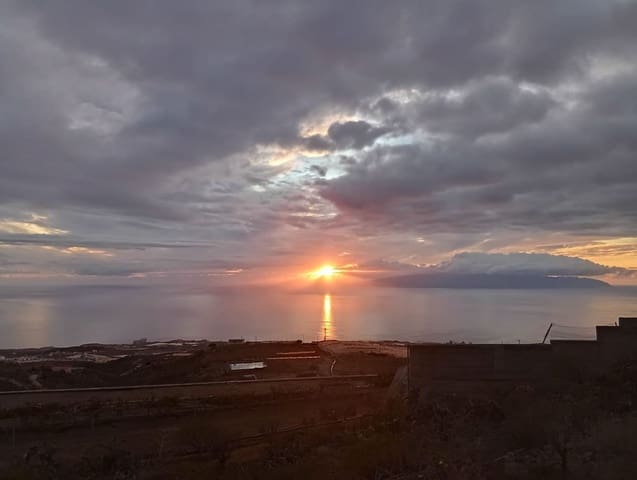 4 sovrum Finca/Hus på landet till salu i Guía de Isora med pool garage - 590 000 € (Ref: 9498085)