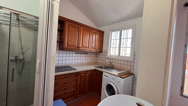 2 soveværelse Byhus til salg i Somosierra, Santa Cruz de Tenerife med garage - € 180.000 (Ref: 9525923)