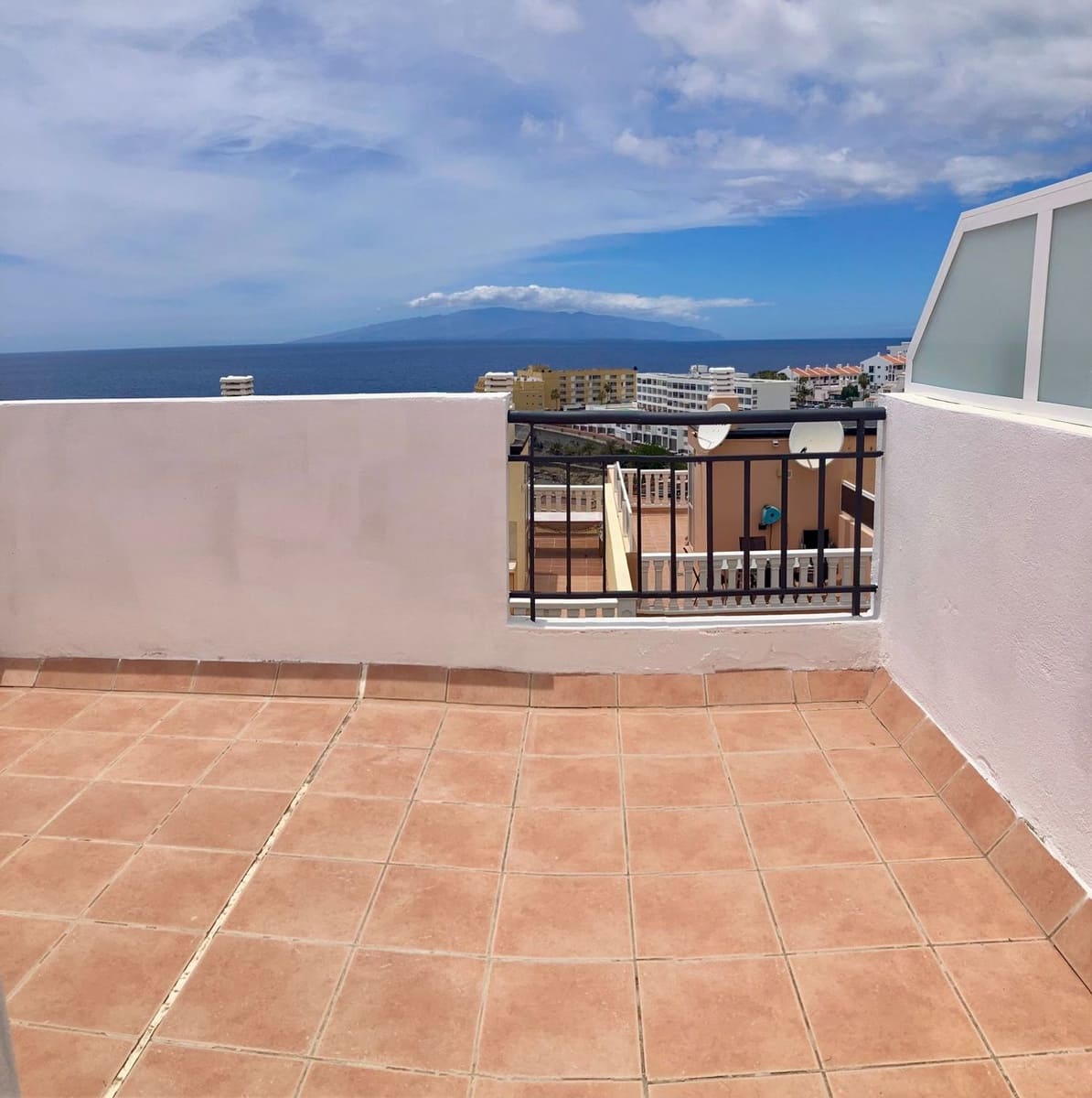 2 soverom Leilighet til salgs i Callao Salvaje med svømmebasseng garasje - € 370 000 (Ref: 9735030)