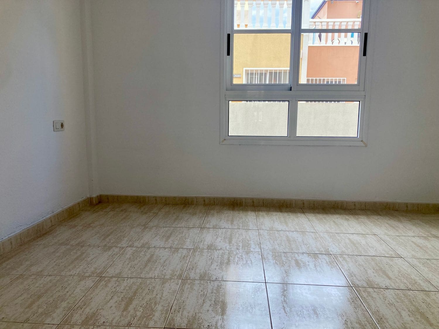 2 soverom Leilighet til salgs i Callao Salvaje med svømmebasseng garasje - € 370 000 (Ref: 9735030)