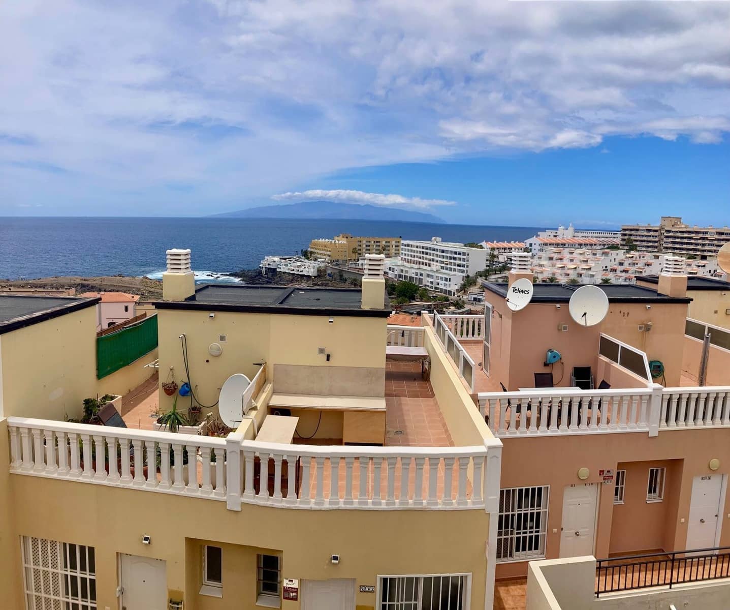2 soverom Leilighet til salgs i Callao Salvaje med svømmebasseng garasje - € 370 000 (Ref: 9735030)