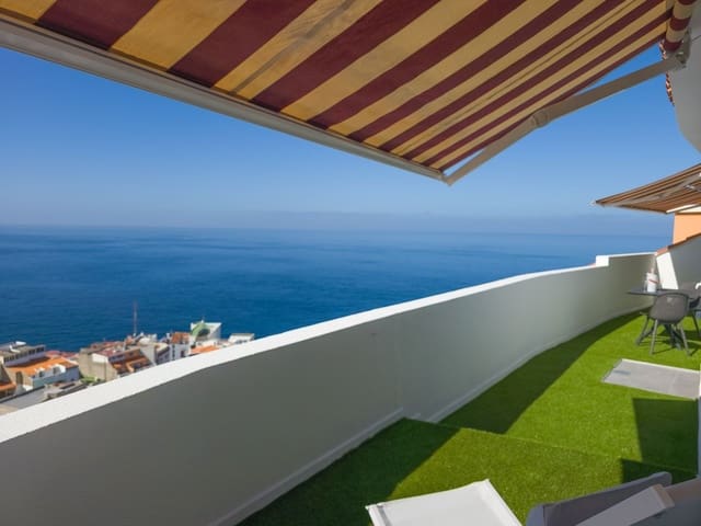 Apartamento de 2 habitaciones en Puerto Santiago, Santiago del Teide en venta con garaje - 295.000 € (Ref: 9737995)