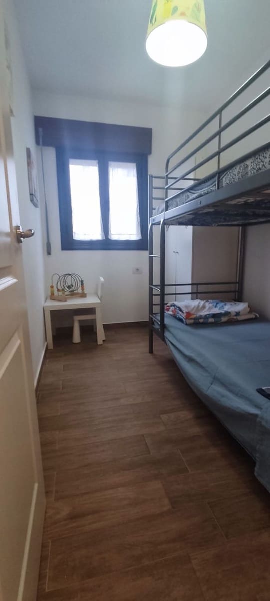 Appartement de 3 chambres à louer à Puerto Santiago avec garage - 1 250 € (Ref: 9788087)