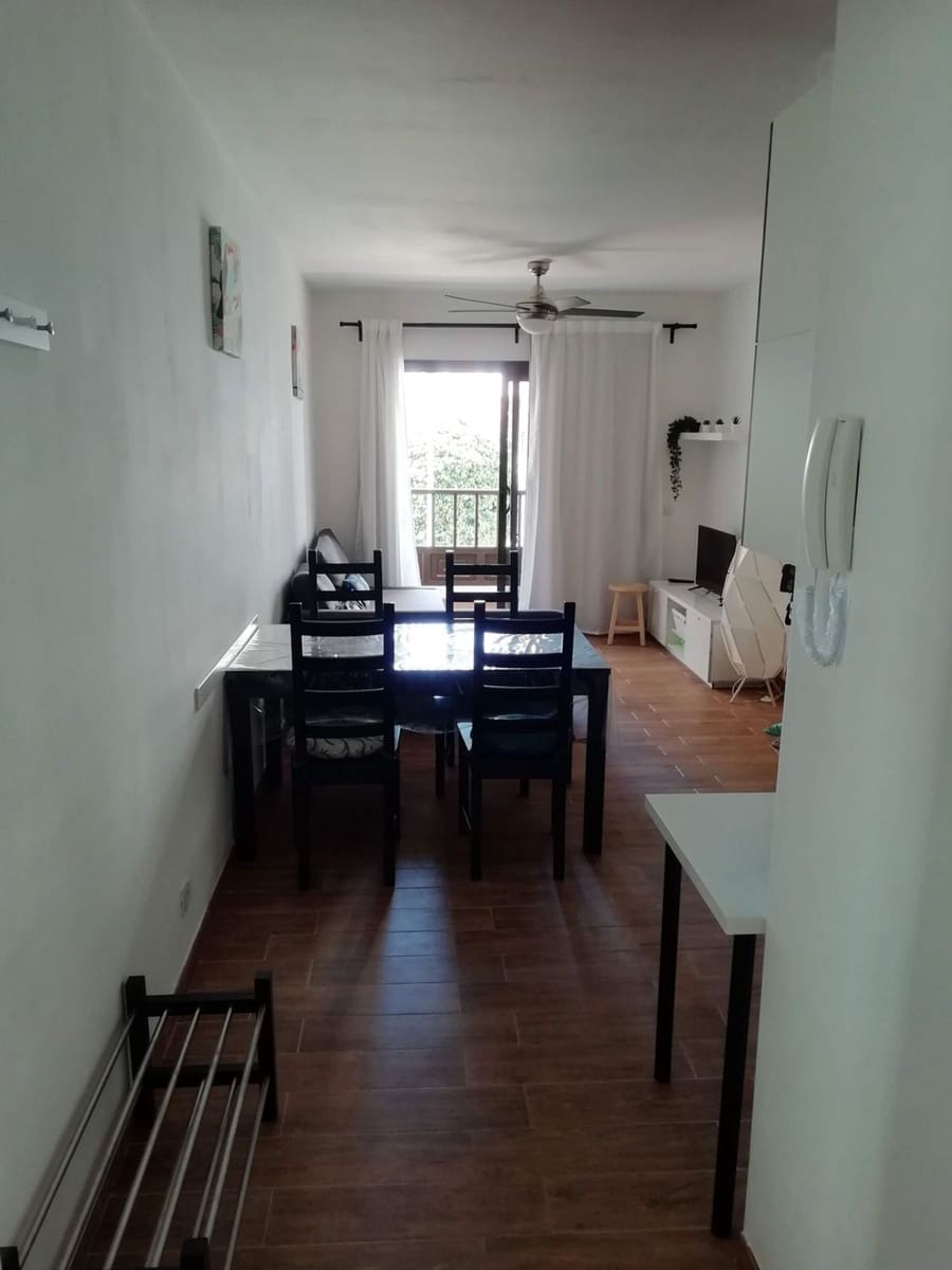 Appartement de 3 chambres à louer à Puerto Santiago avec garage - 1 250 € (Ref: 9788087)