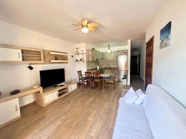 2 soveværelse Lejlighed til salg i Puerto Santiago, Santiago del Teide med garage - € 269.000 (Ref: 9807533)