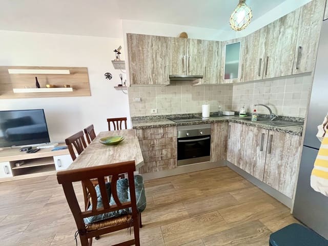 2 soveværelse Lejlighed til salg i Puerto Santiago, Santiago del Teide med garage - € 269.000 (Ref: 9807533)