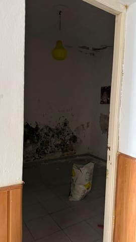 4 slaapkamer Huis te koop in Los Silos met garage - € 175.000 (Ref: 9819914)