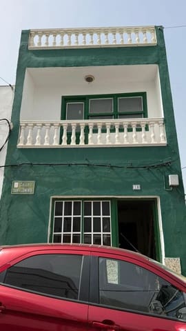 4 slaapkamer Huis te koop in Los Silos met garage - € 175.000 (Ref: 9819914)