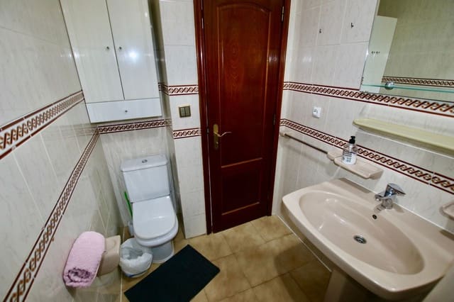 2 soverom Leilighet til salgs i Los Cristianos, Arona med garasje - € 430 000 (Ref: 9835205)
