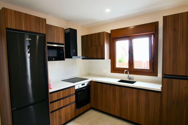 3 bedroom Townhouse for sale in El Tanque with garage - € 462,000 (Ref: 9838755)