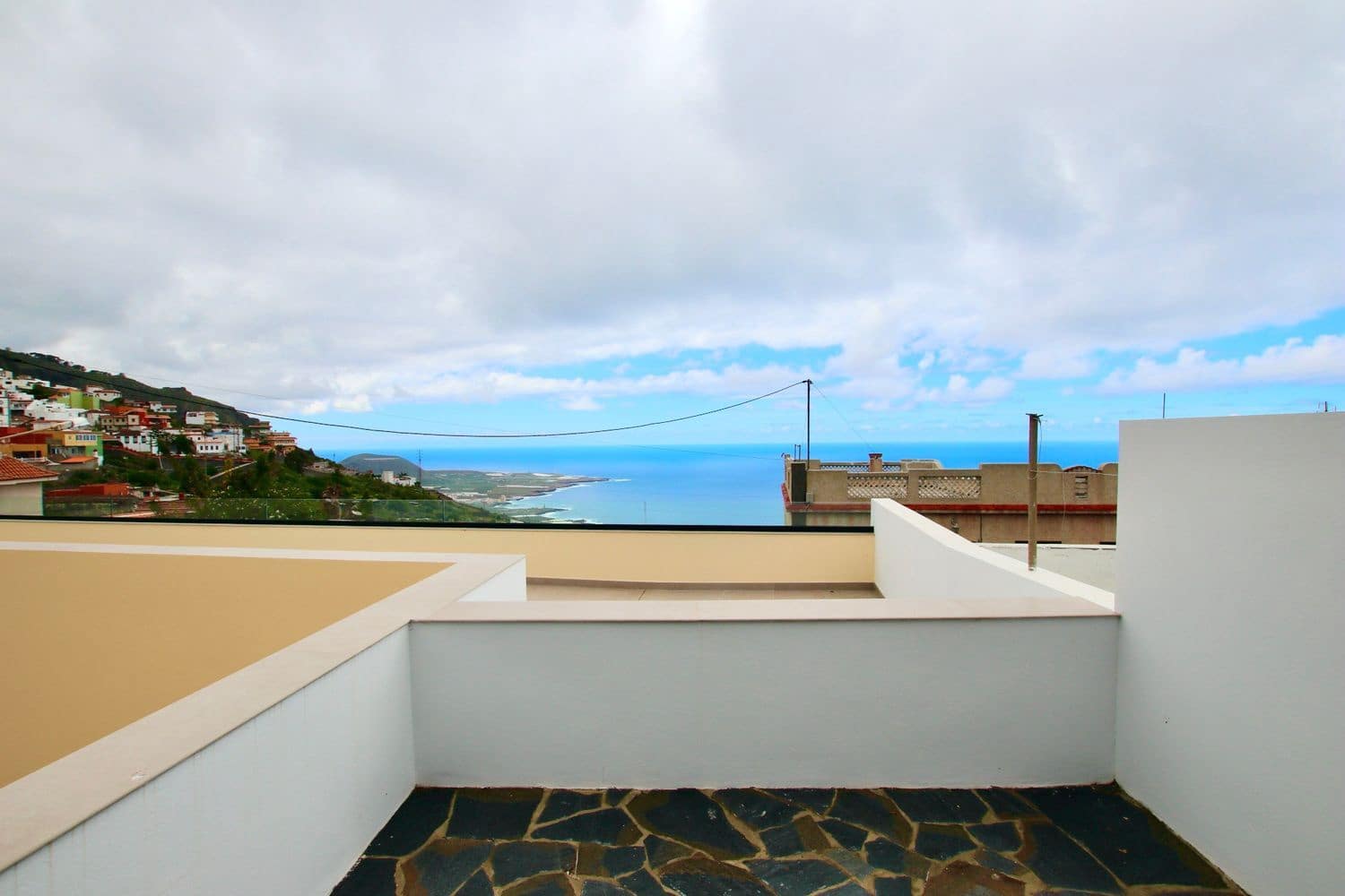3 bedroom Townhouse for sale in El Tanque with garage - € 462,000 (Ref: 9838755)